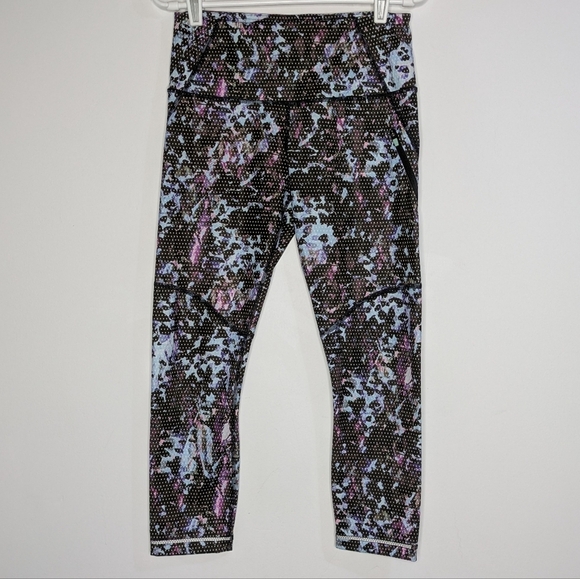 Lululemon Run Top Speed Crop Full On Luxtreme Floral Sport Legging 6 - Picture 1 of 11